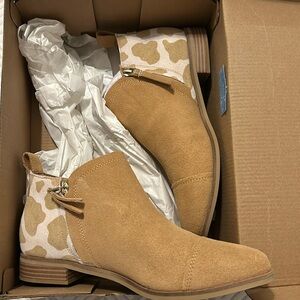 Tom’s Doe Suede Cow Print